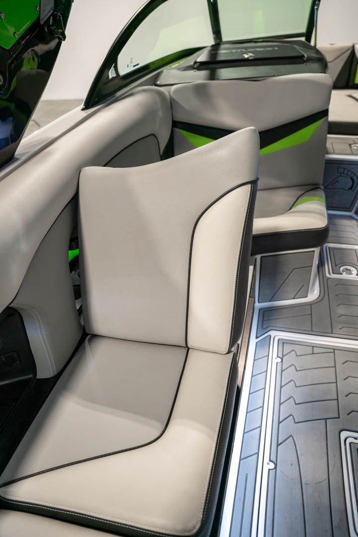 2017 Centurion Ri237 Green / Black / Gun Metal Flake - BoardCo