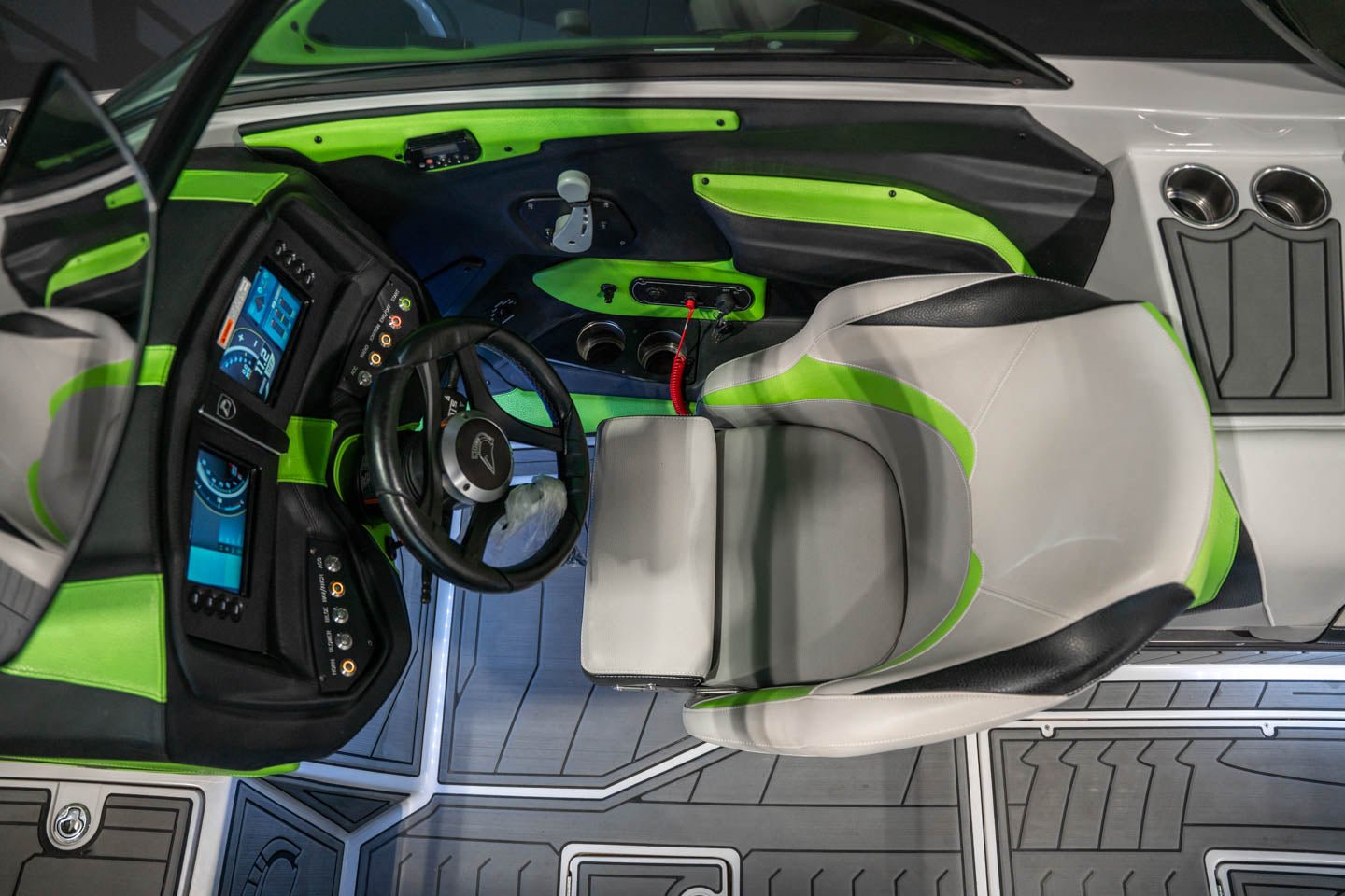 2017 Centurion Ri237 Green / Black / Gun Metal Flake - BoardCo