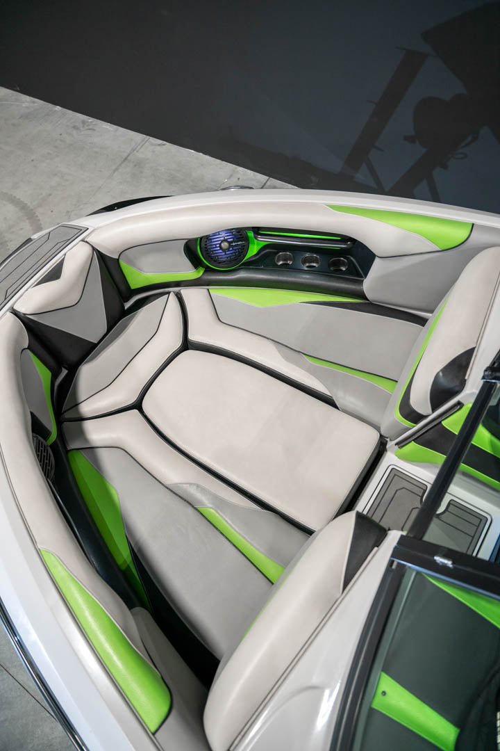 2017 Centurion Ri237 Green / Black / Gun Metal Flake - BoardCo