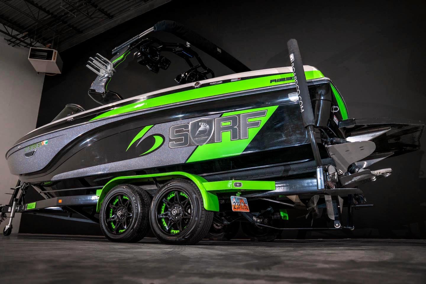 2017 Centurion Ri237 Green / Black / Gun Metal Flake - BoardCo