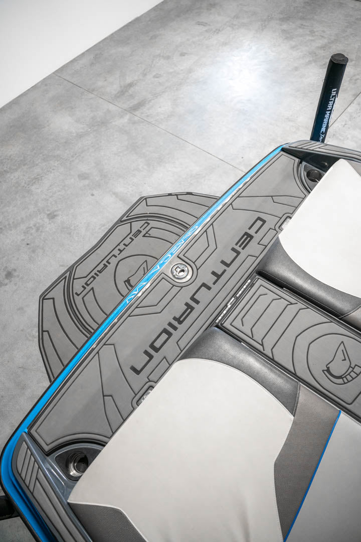 2017 Centurion RI257 Electric Blue / Gun Metal Flake / Black - BoardCo Boats