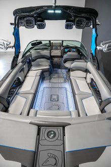 2017 Centurion RI257 Electric Blue / Gun Metal Flake / Black - BoardCo Boats