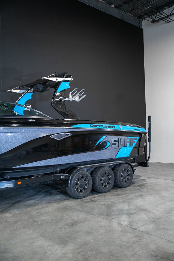 2017 Centurion RI257 Electric Blue / Gun Metal Flake / Black - BoardCo Boats