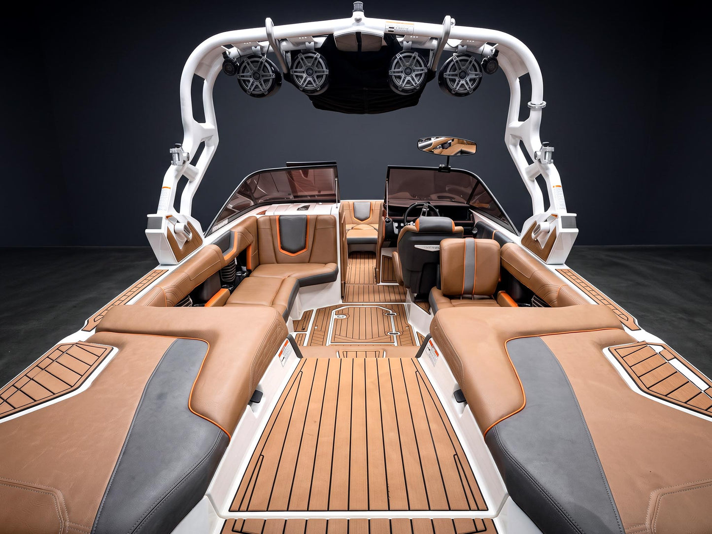 2017 Nautique G23 in Rootbeer Flake / White
