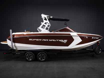 2017 Nautique G23 in Rootbeer Flake / White
