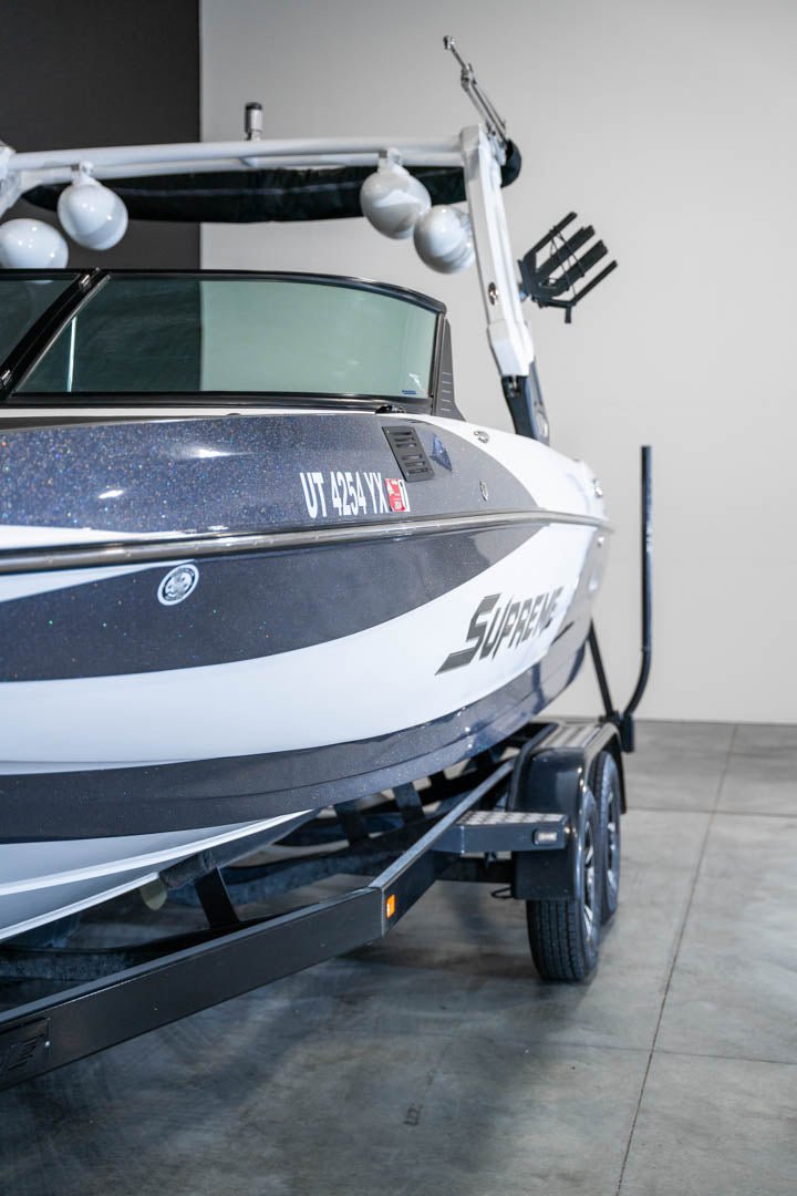2017 Supreme S238 Gun Metal Flake White - BoardCo Boats