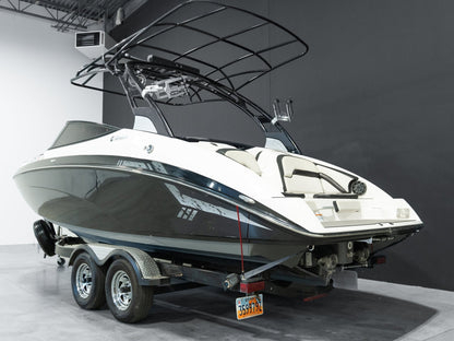 2017 Yamaha 242x - BoardCo Boats