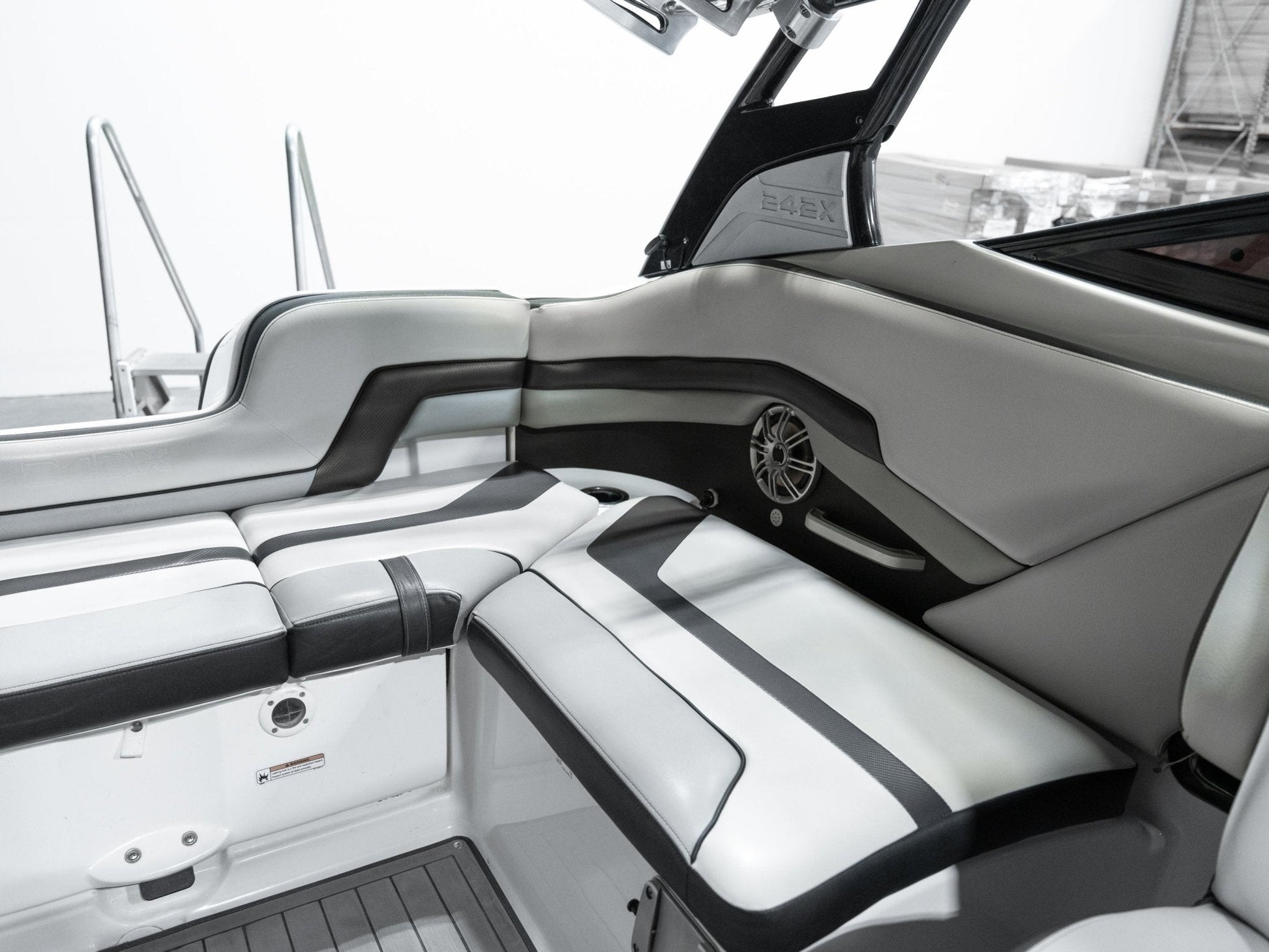 2017 Yamaha 242x - BoardCo Boats
