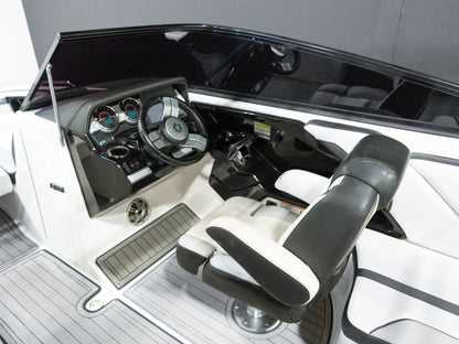 2017 Yamaha 242x - BoardCo Boats