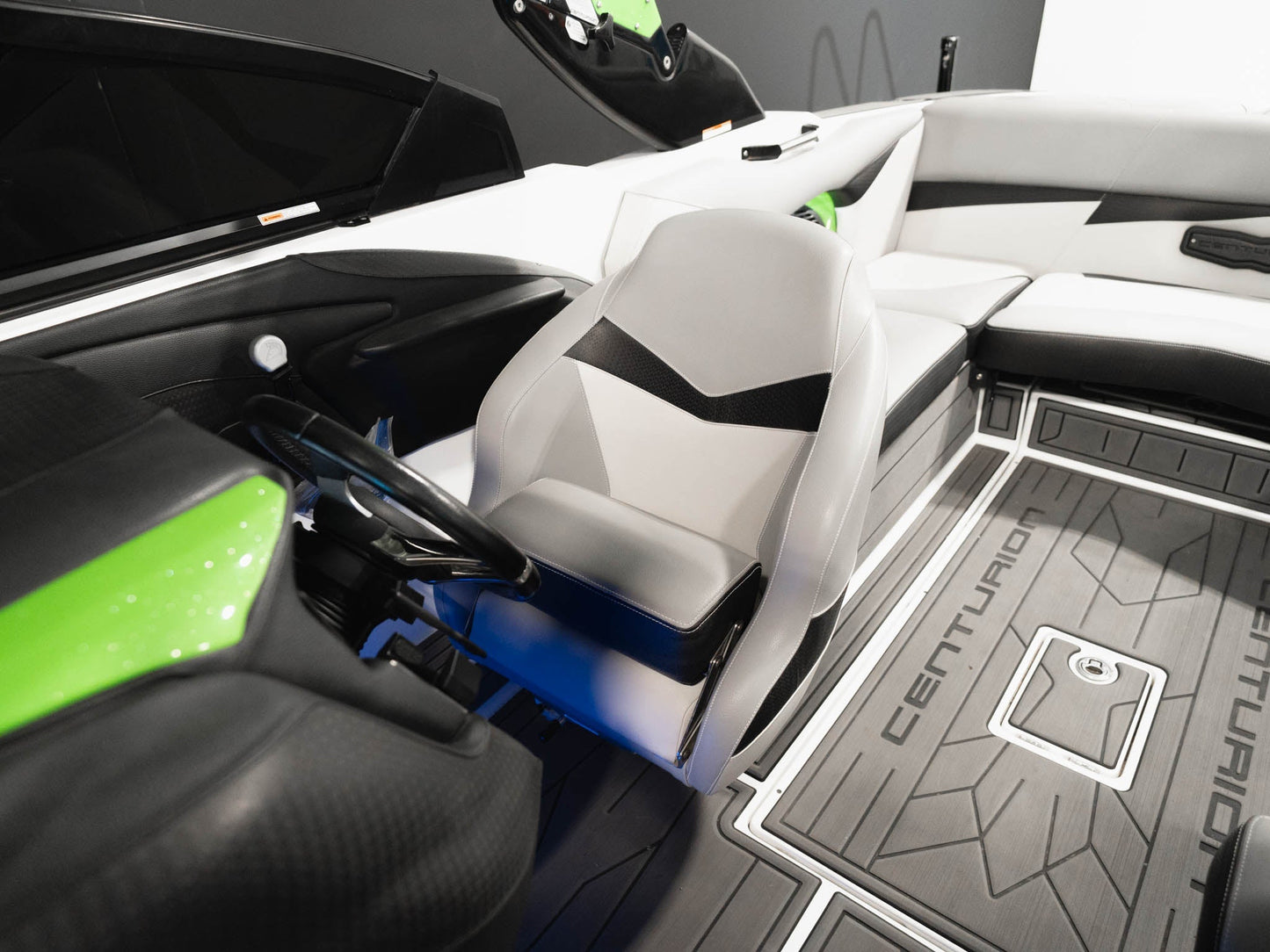 2018 Centurion Fi21 - Green / Black / White - BoardCo Boats