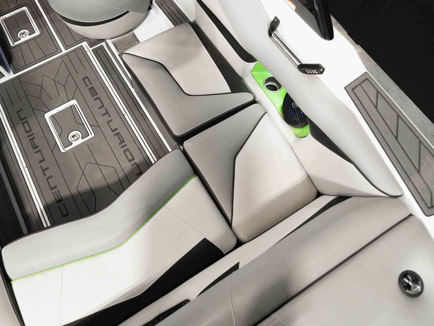 2018 Centurion Fi21 - Green / Black / White - BoardCo Boats