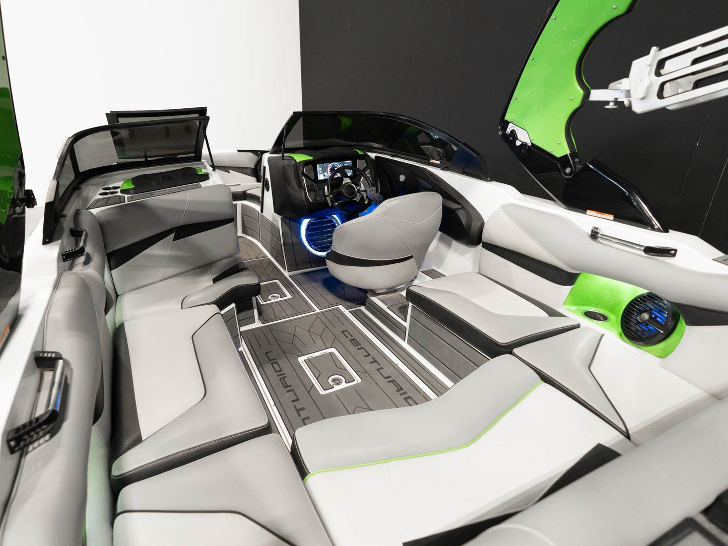 2018 Centurion Fi21 - Green / Black / White - BoardCo Boats