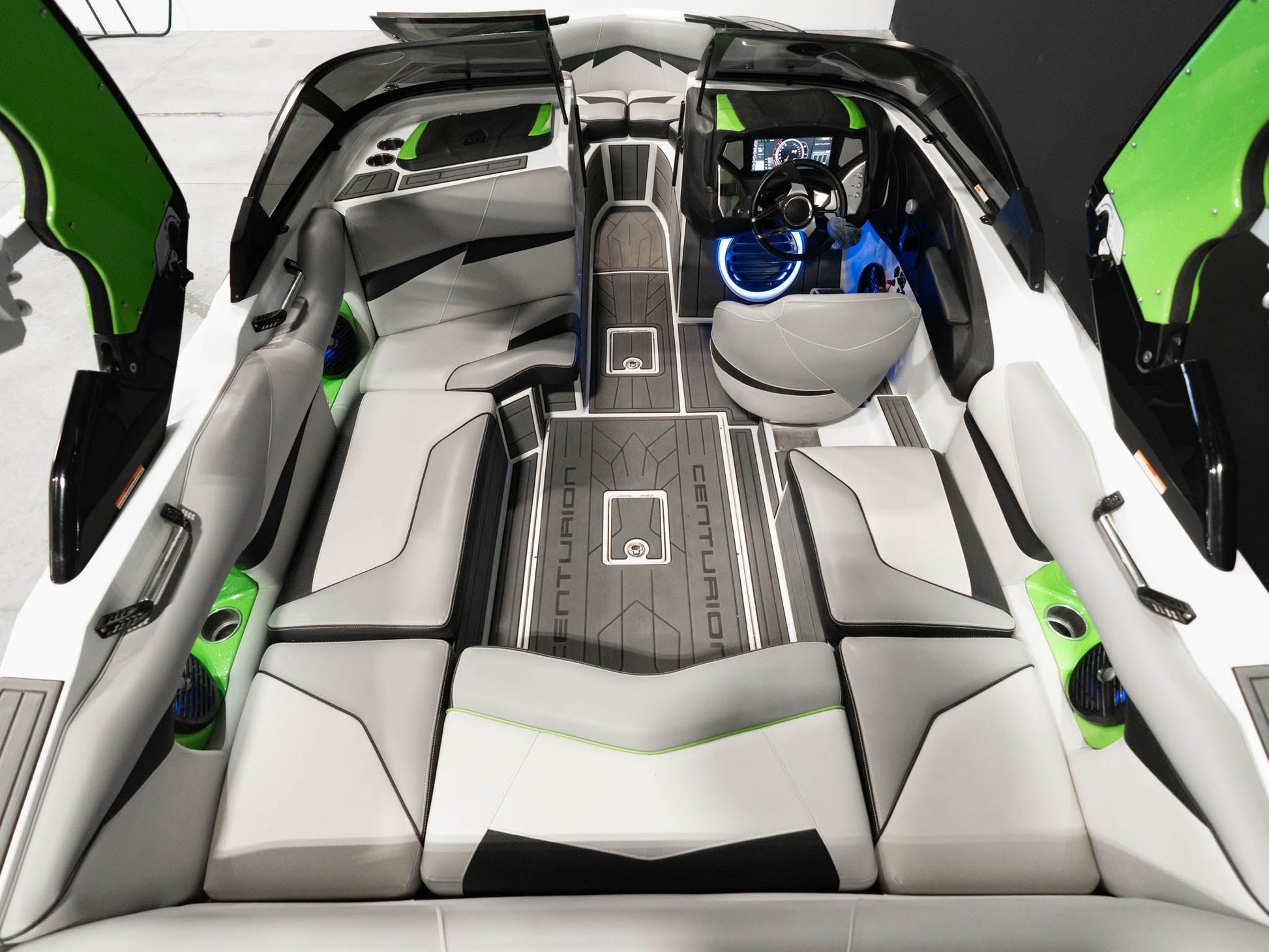 2018 Centurion Fi21 - Green / Black / White - BoardCo Boats