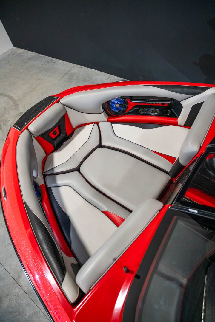 2018 Centurion Ri217 - BoardCo Boats