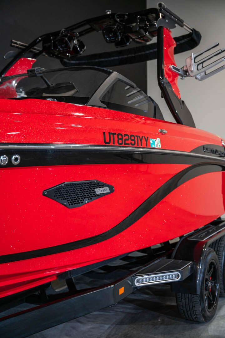 2018 Centurion Ri217 - BoardCo Boats