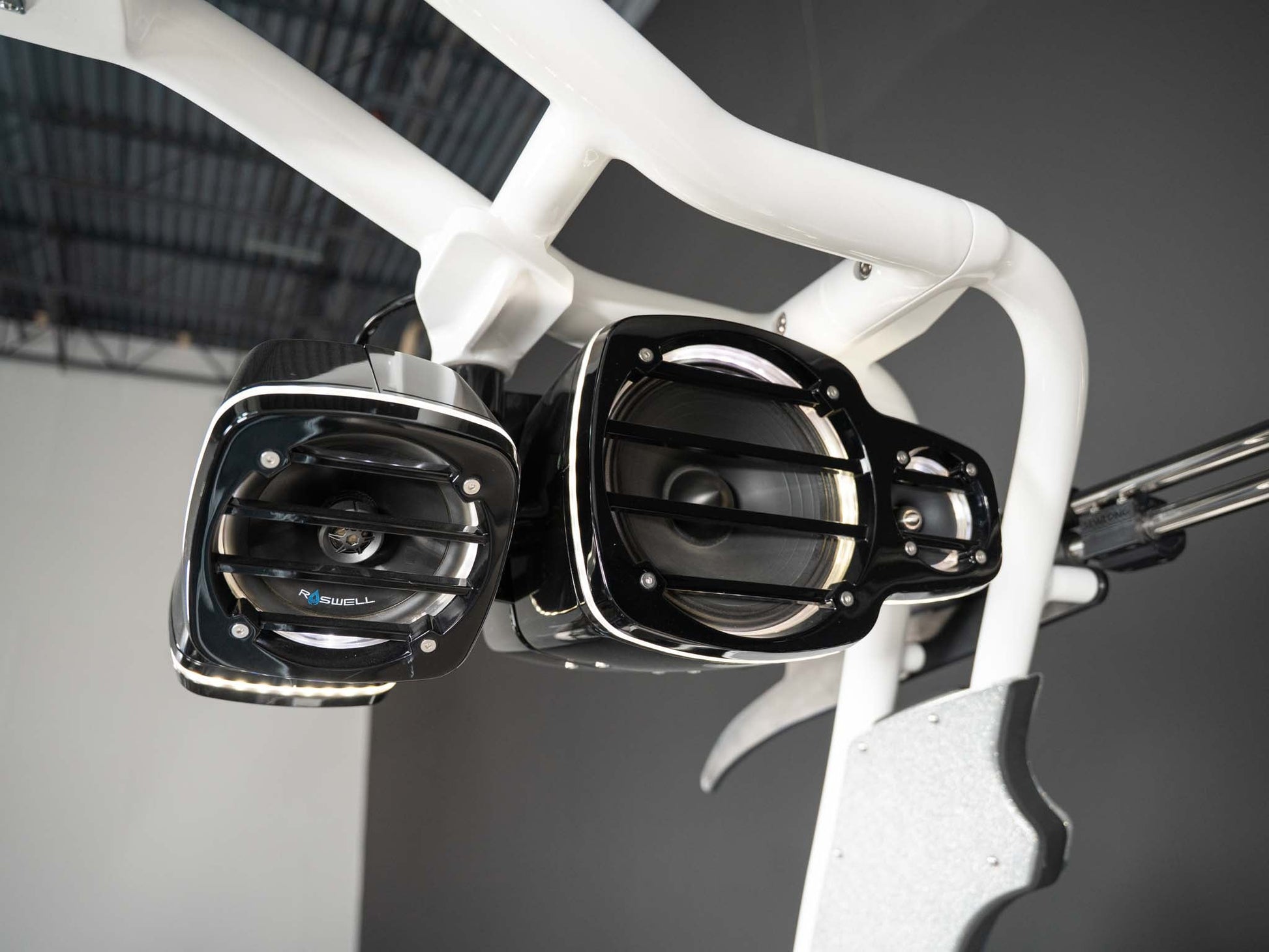 2018 Centurion Ri257 - White / Grey - BoardCo Boats
