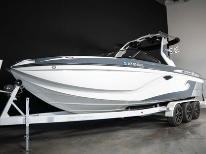 2018 Centurion Ri257 - White / Grey - BoardCo Boats