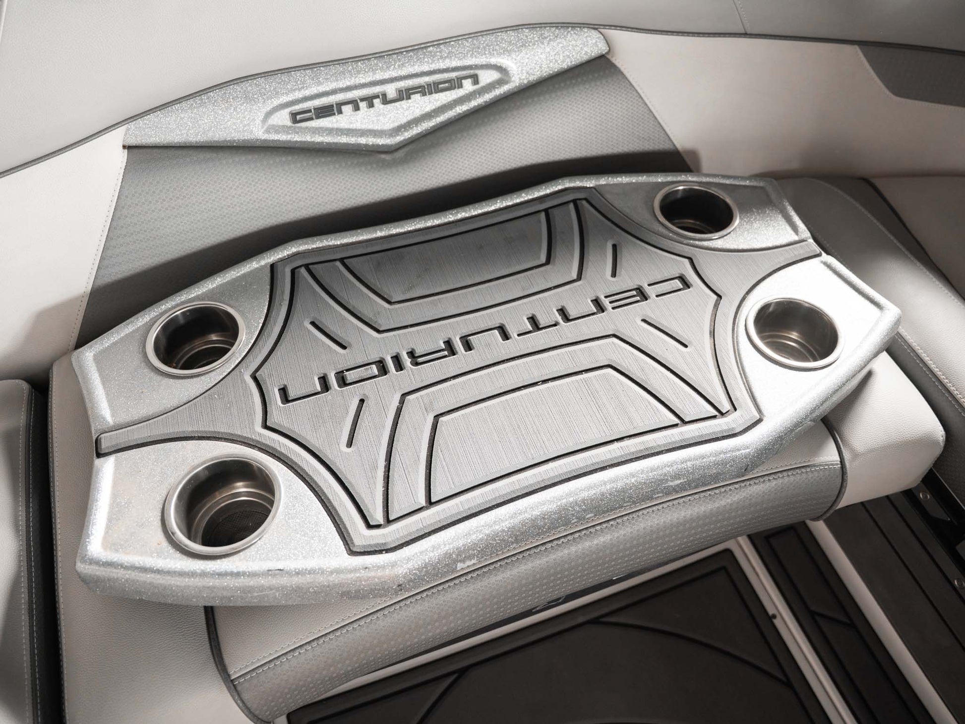 2018 Centurion Ri257 - White / Grey - BoardCo Boats