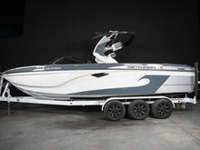 2018 Centurion Ri257 - White / Grey - BoardCo Boats
