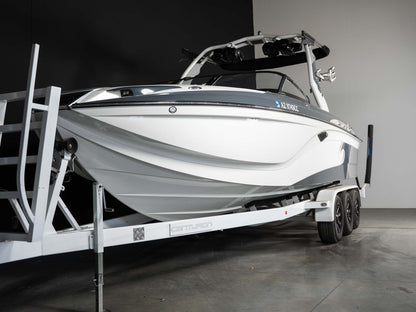 2018 Centurion Ri257 - White / Grey - BoardCo Boats