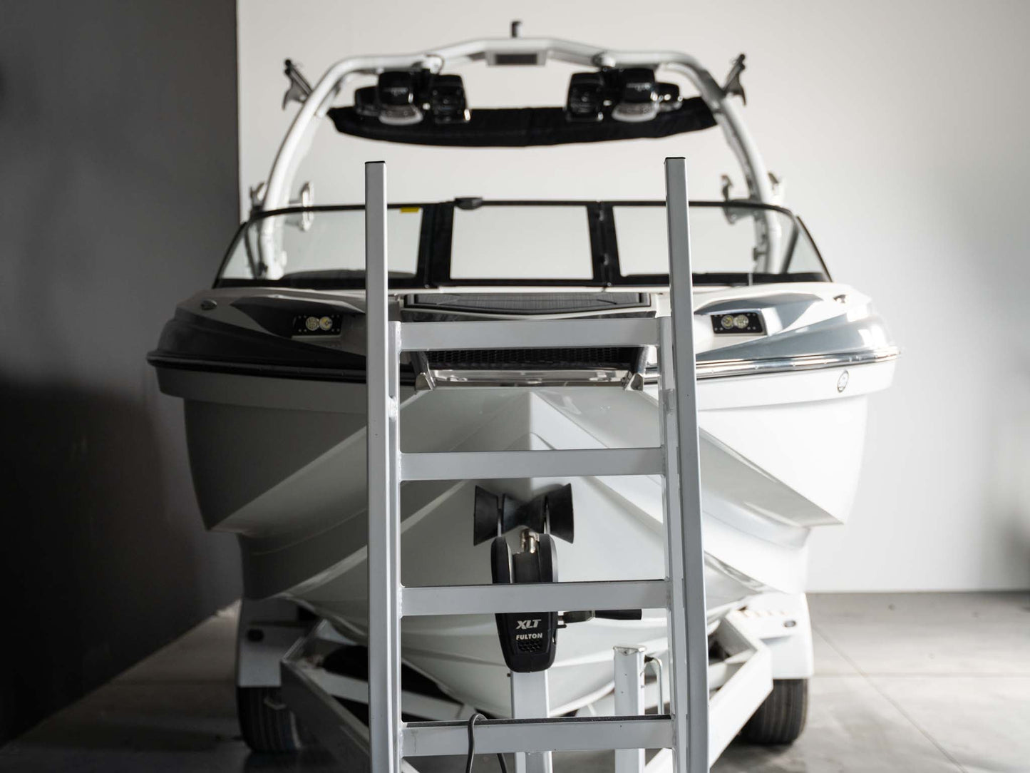 2018 Centurion Ri257 - White / Grey - BoardCo Boats