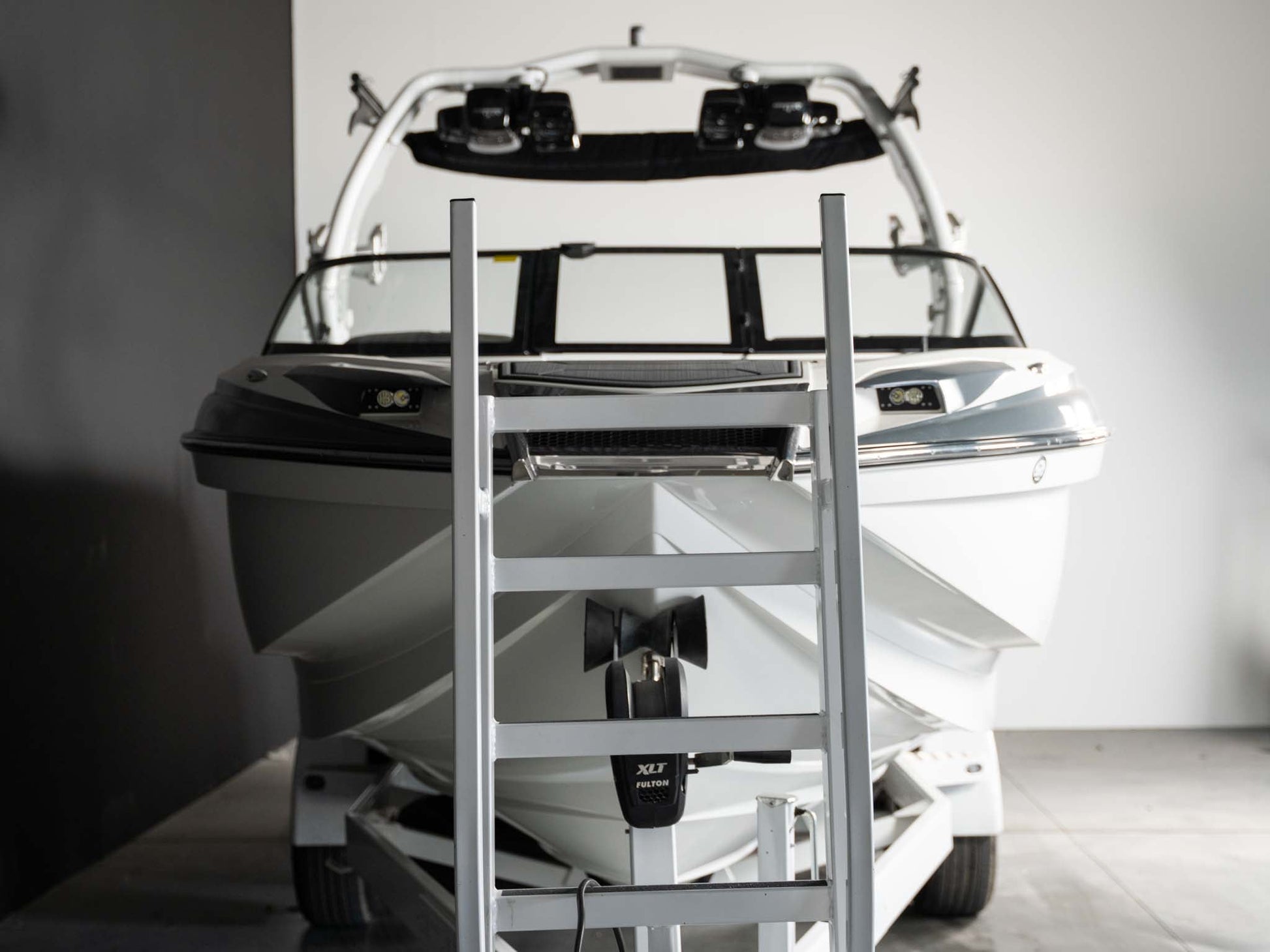 2018 Centurion Ri257 - White / Grey - BoardCo Boats
