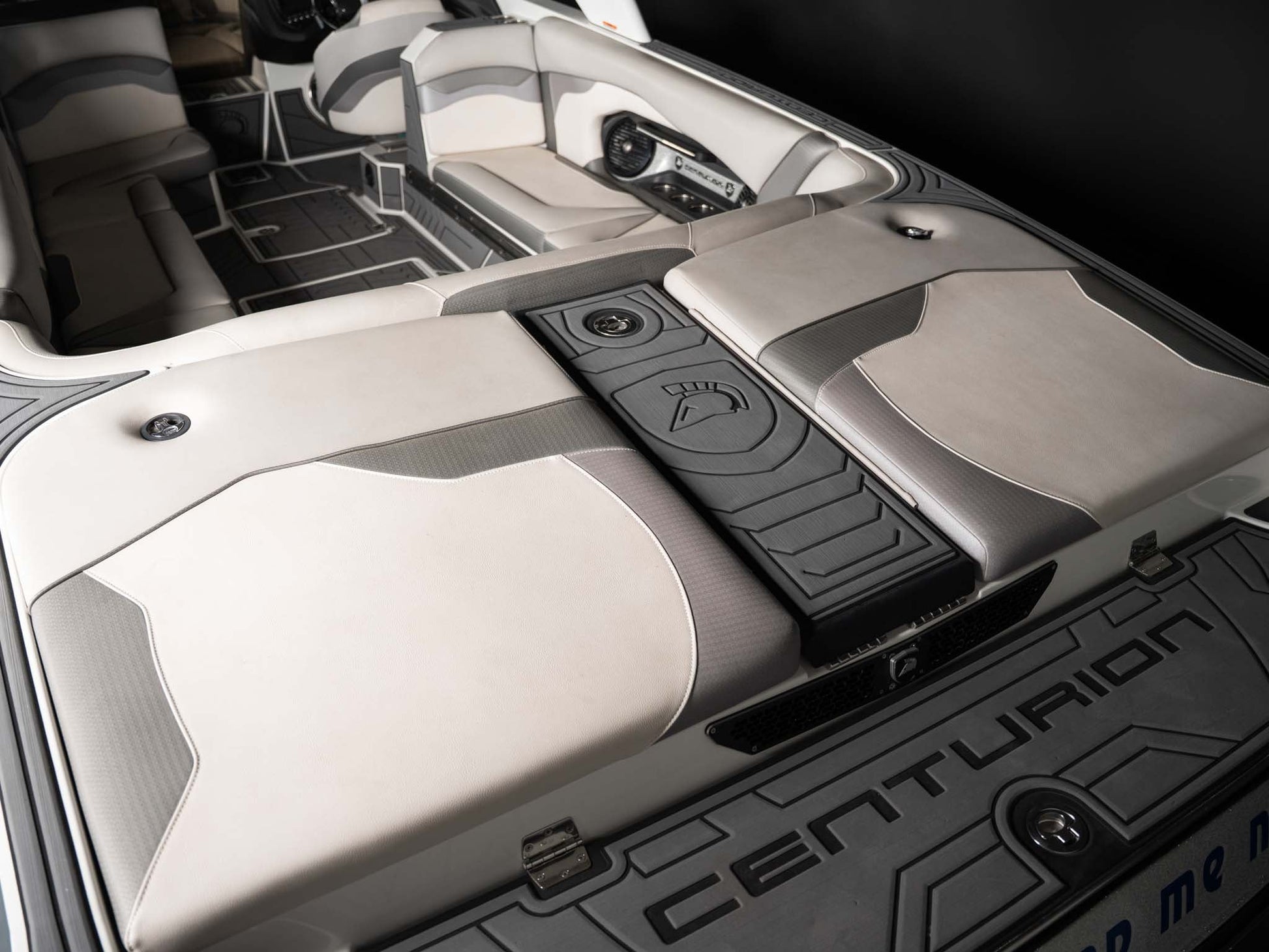 2018 Centurion Ri257 - White / Grey - BoardCo Boats