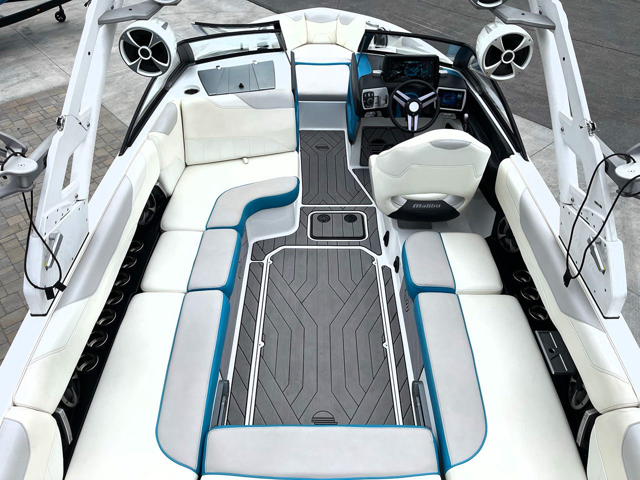 2018 Malibu 23 LSV - BoardCo Boats