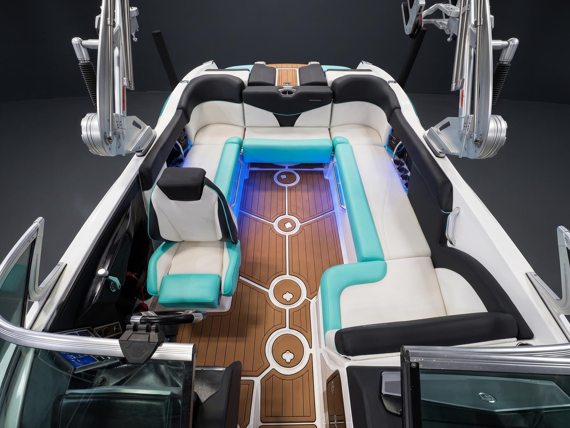 2018 MasterCraft X23 - Blue MF / White / Black - BoardCo