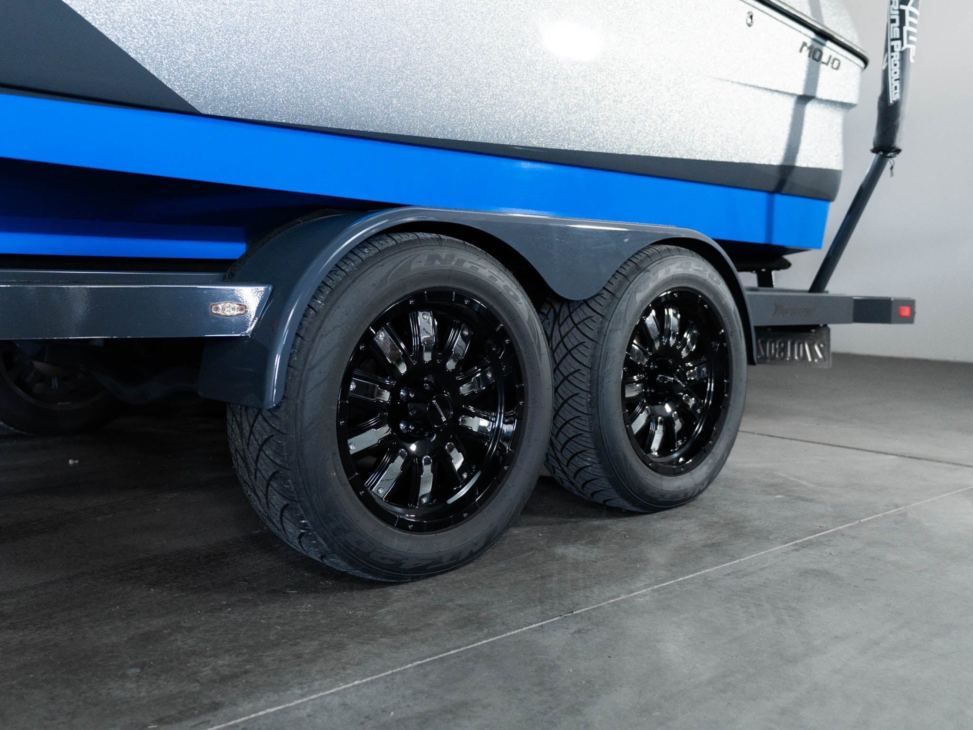 2018 Moomba Mojo Silver / Black / Blue - BoardCo Boats