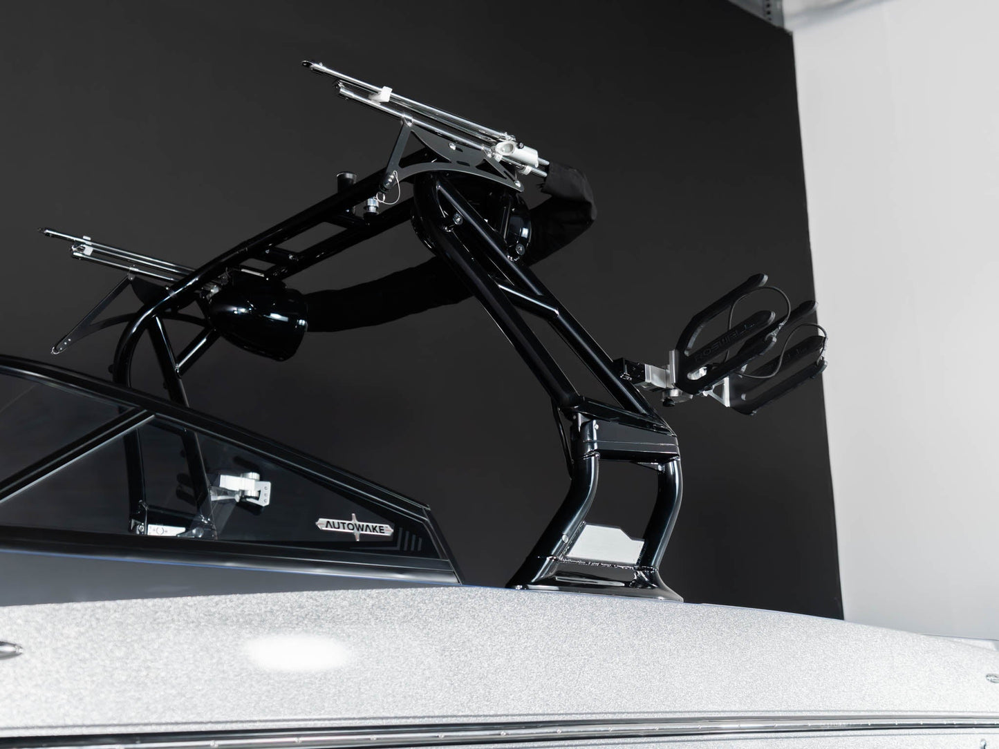 2018 Moomba Mojo Silver / Black / Blue - BoardCo Boats