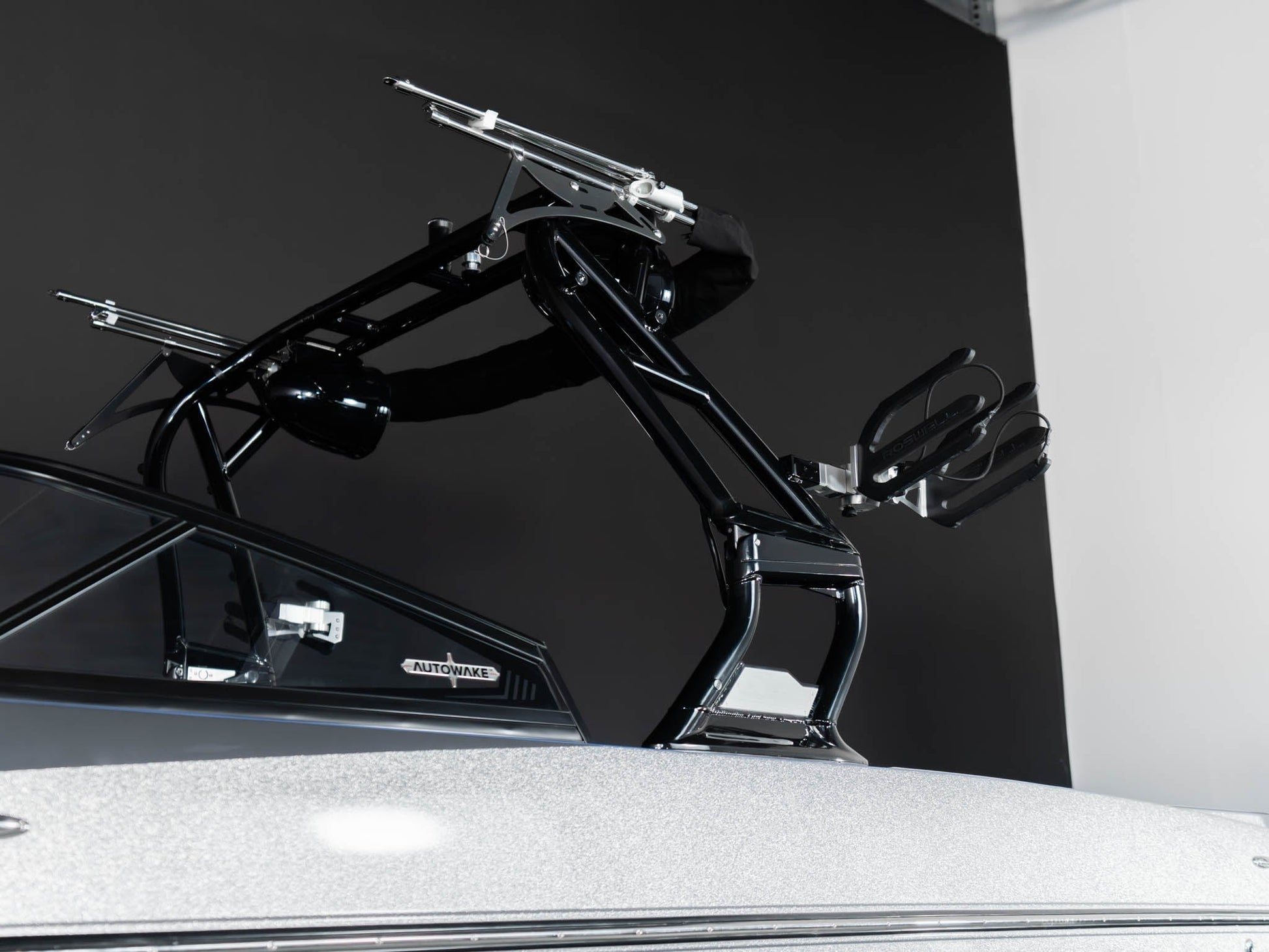 2018 Moomba Mojo Silver / Black / Blue - BoardCo Boats