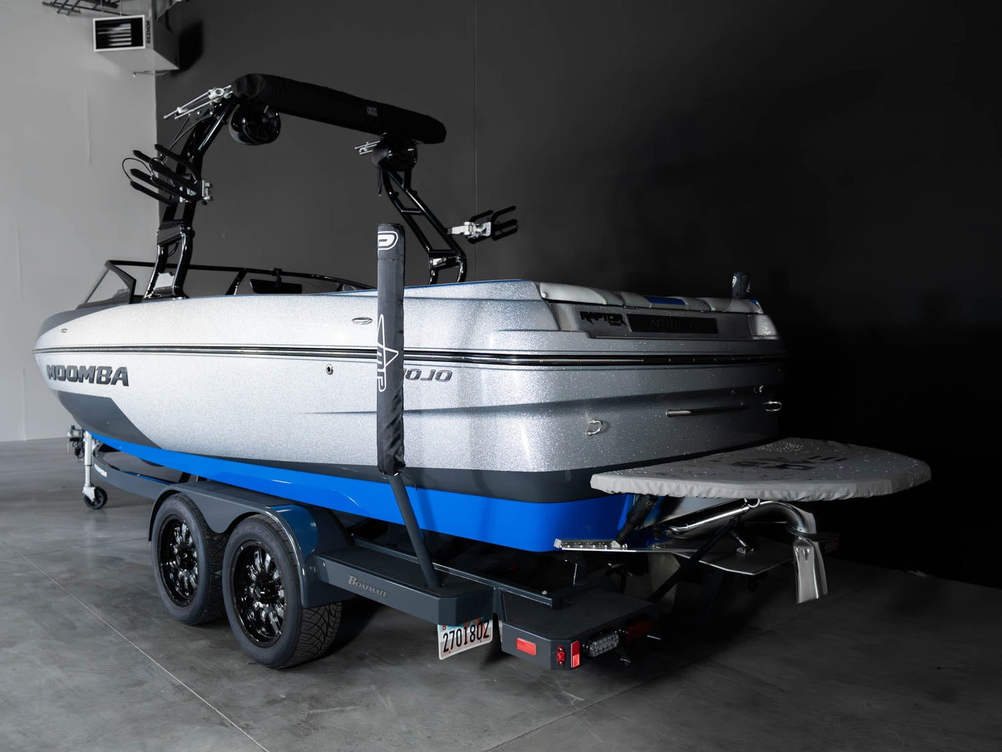 2018 Moomba Mojo Silver / Black / Blue - BoardCo Boats
