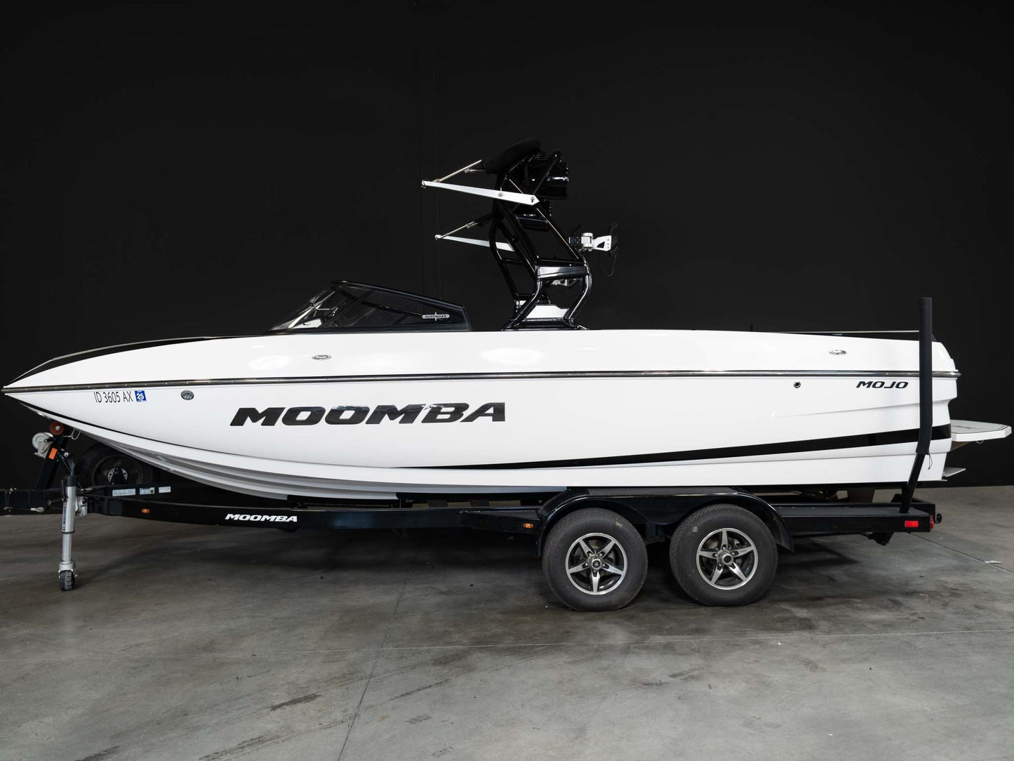 2018 Moomba Mojo - White / Black / Gray - BoardCo Boats