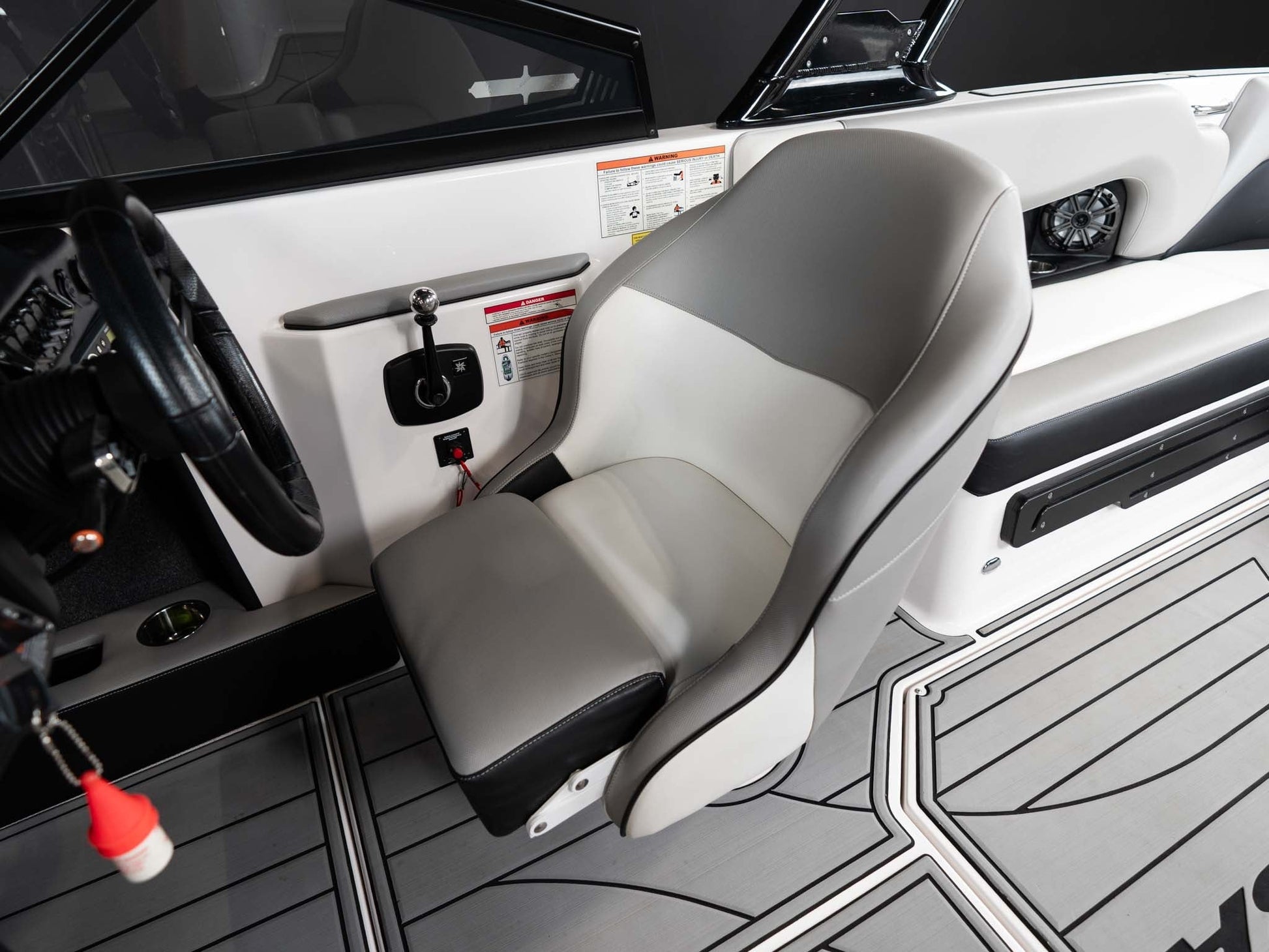 2018 Moomba Mojo - White / Black / Gray - BoardCo Boats