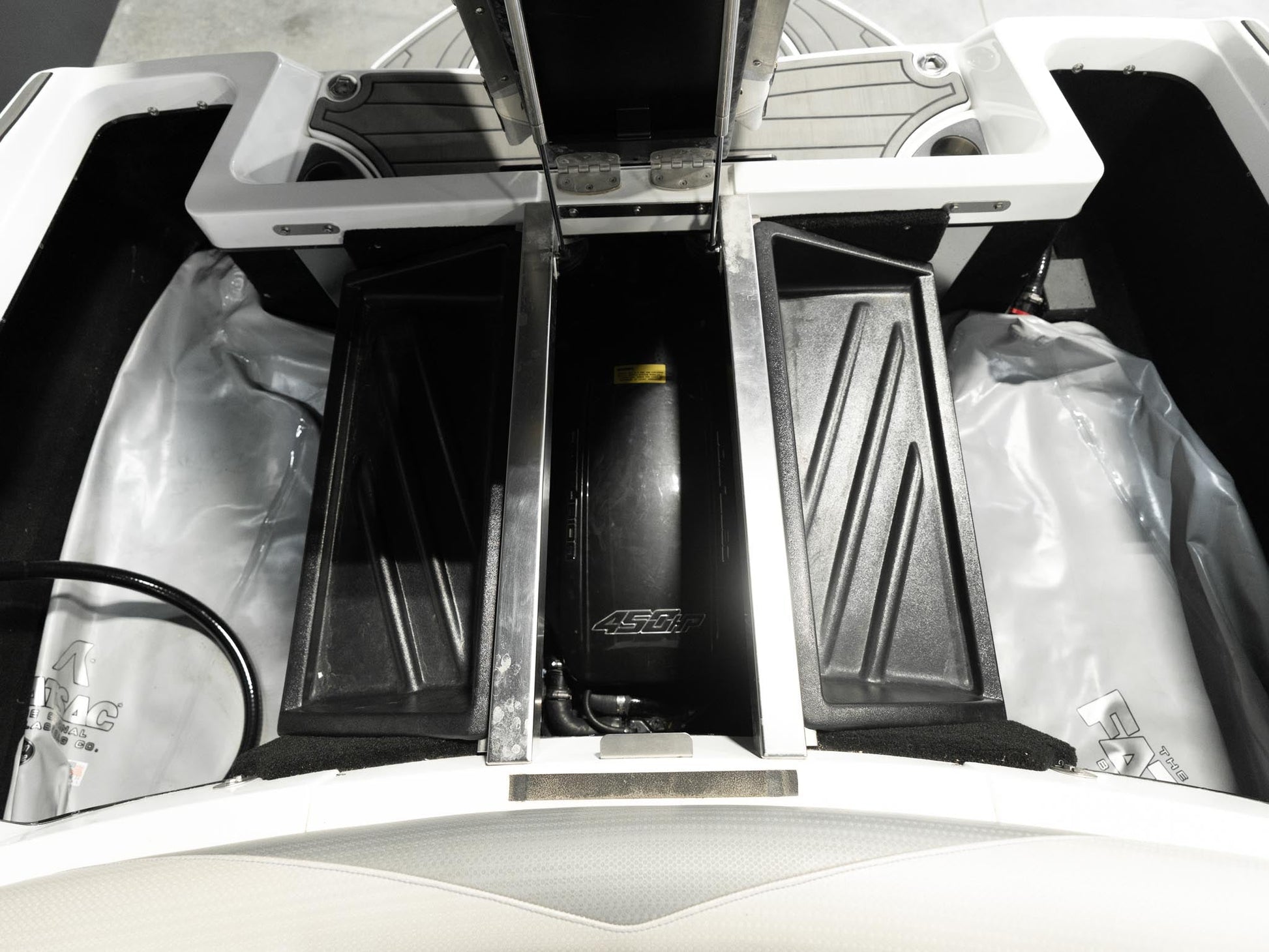 2019 Centurion Ri237 - Silver Flake / White - BoardCo Boats