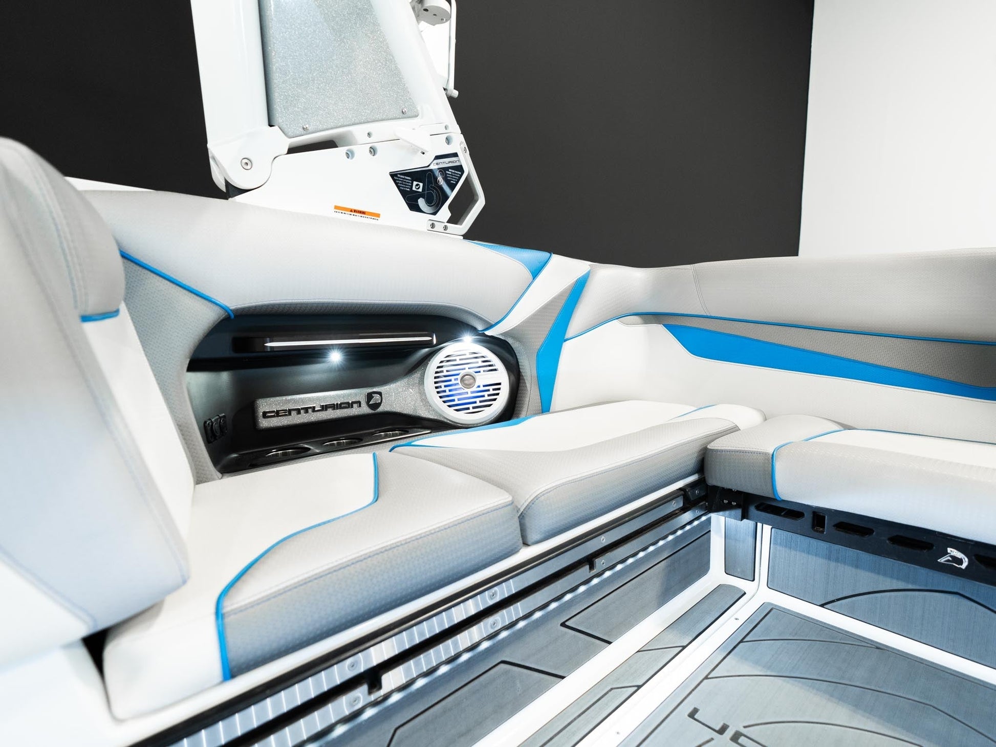 2019 Centurion Ri237 - Silver Flake / White - BoardCo Boats