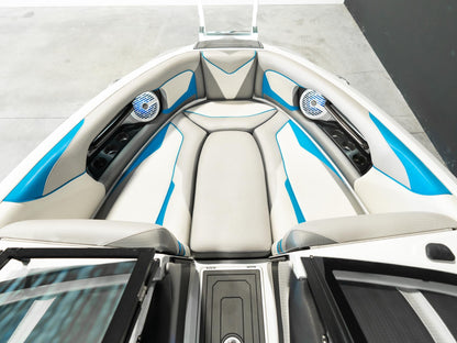 2019 Centurion Ri237 - Silver Flake / White - BoardCo Boats