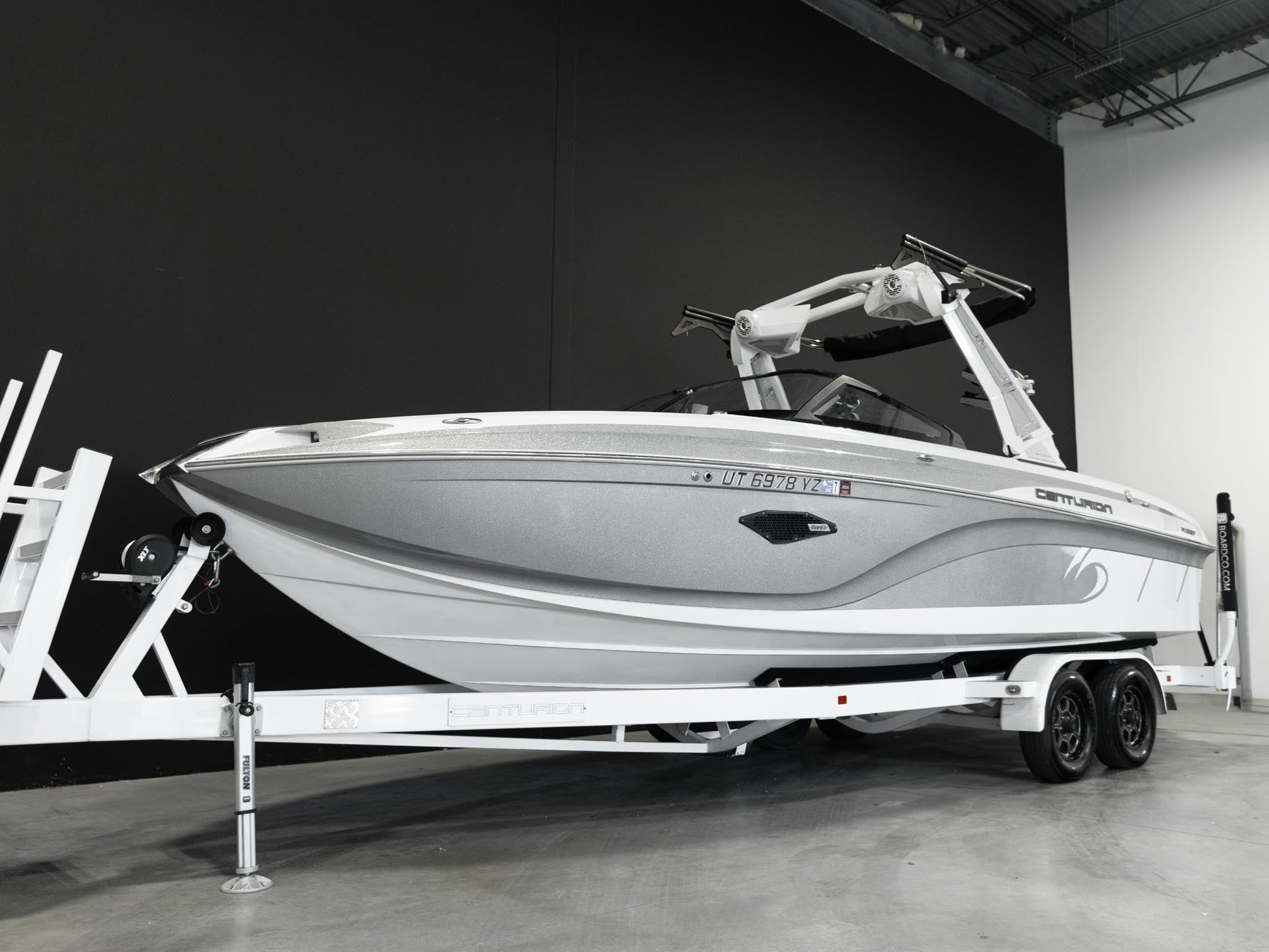 2019 Centurion Ri237 - Silver Flake / White - BoardCo Boats