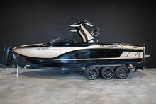 2019 Centurion Ri257 Champagne Flake / Black - BoardCo Boats