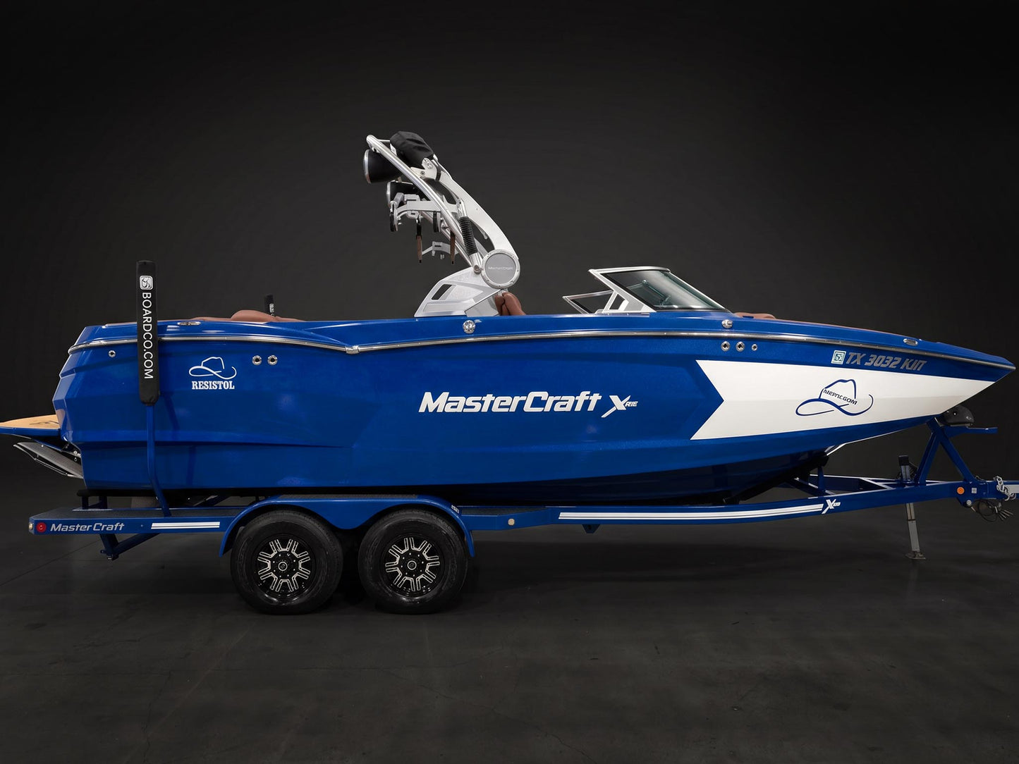 2019 Mastercraft XStar - Blue / Saddle Brown