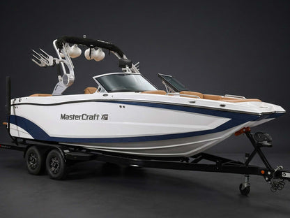 2019 MasterCraft XT22 - White / Blue / Tan Interior