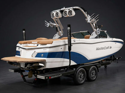 2019 MasterCraft XT22 - White / Blue / Tan Interior
