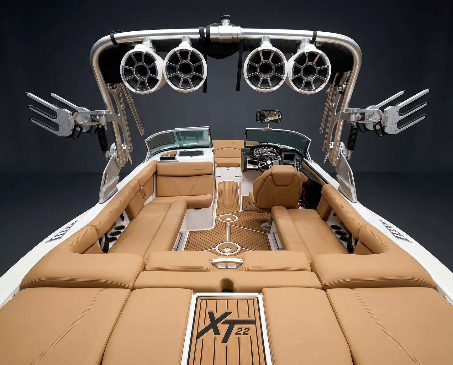 2019 MasterCraft XT22 - White / Blue / Tan Interior