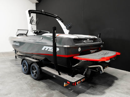 2019 MB B52 - BoardCo Boats
