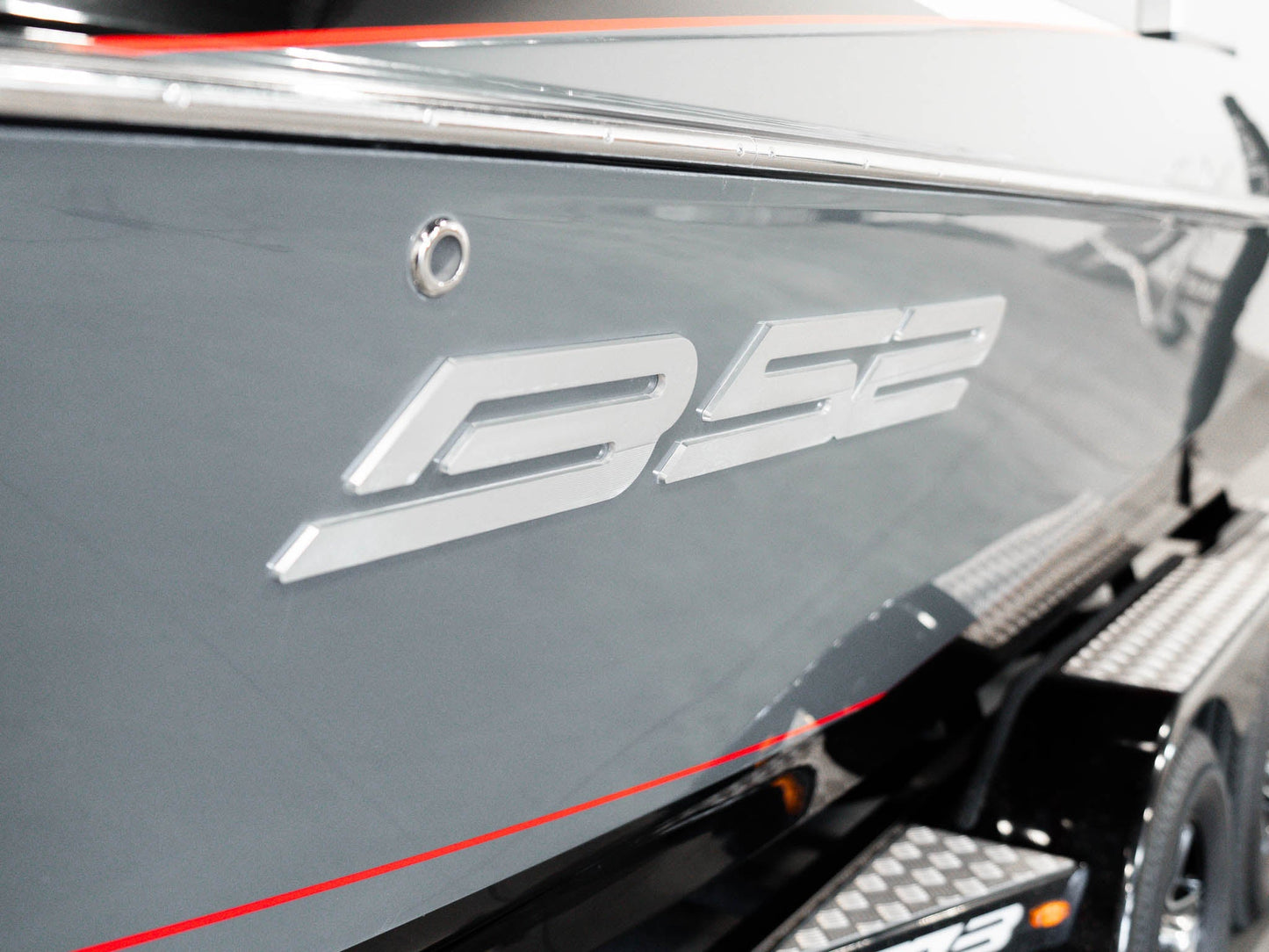 2019 MB B52 - BoardCo Boats