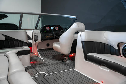 2019 MB B52 - BoardCo Boats