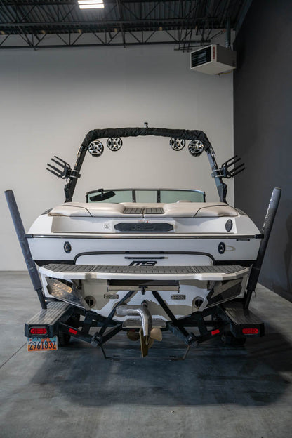 2019 MB B52 - BoardCo Boats