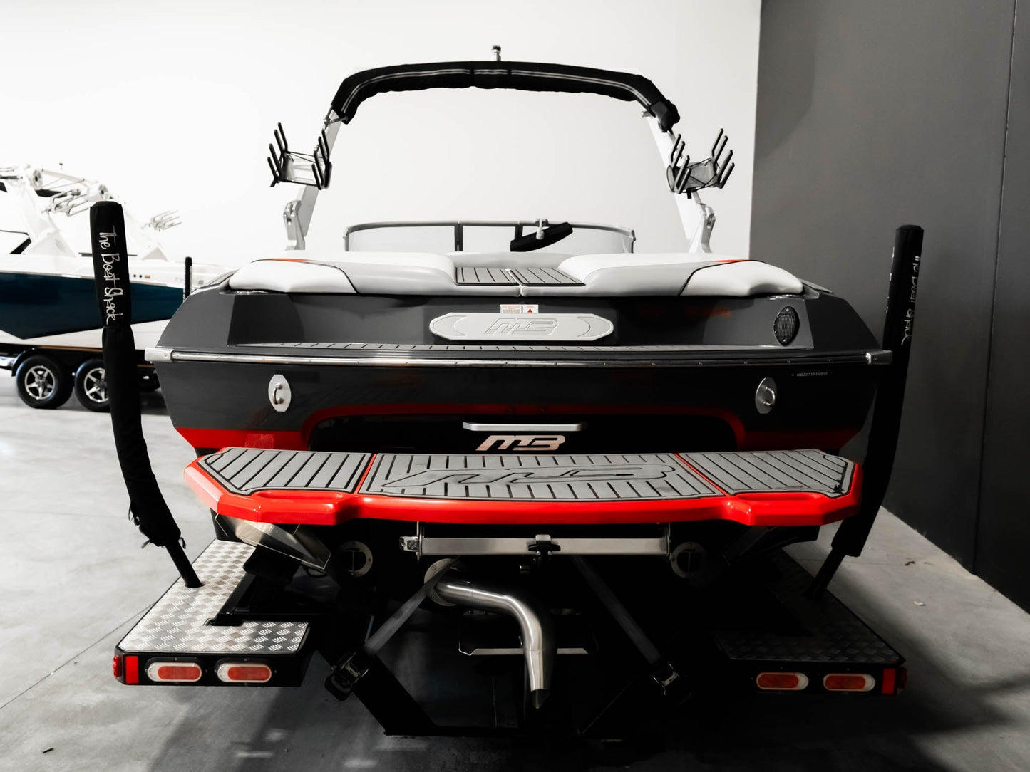2019 MB B52 - BoardCo Boats
