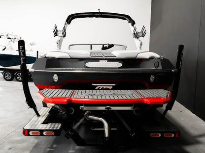 2019 MB B52 - BoardCo Boats
